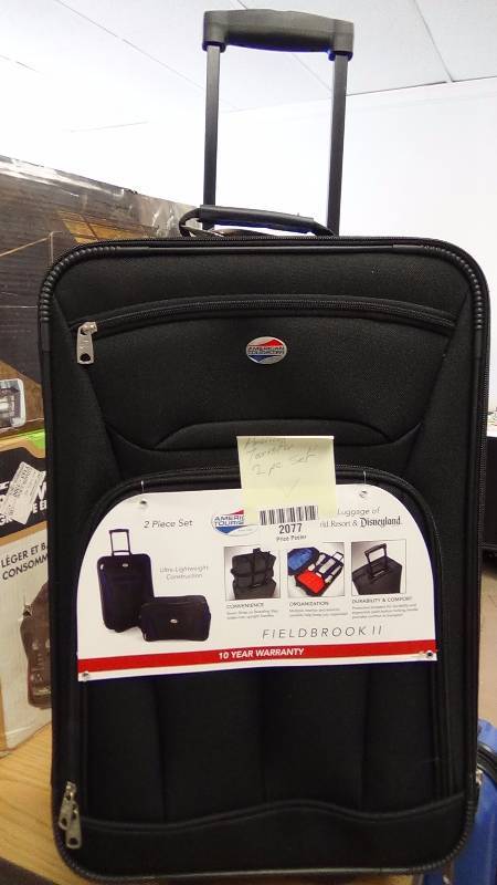 lot 2077 image: American Tourister Luggage Fieldbrook II 2 Piece Set