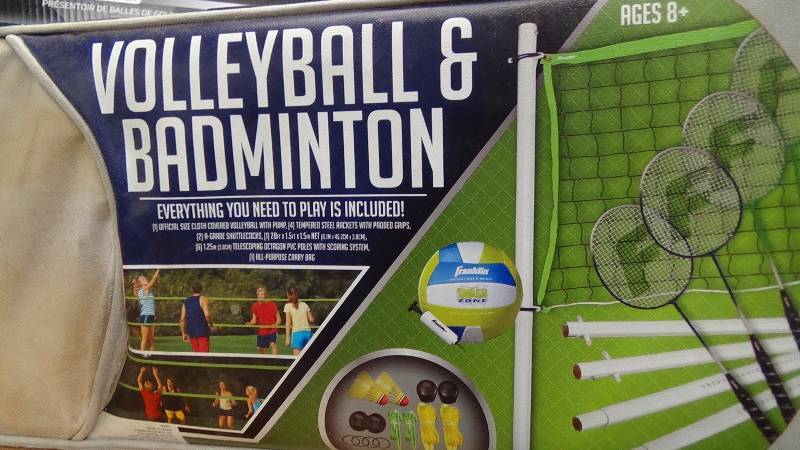 lot 2055 image: Franklin Sports Intermediate Volleyball & Badminton Combo Set