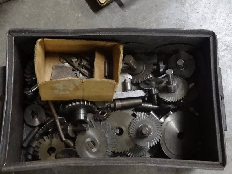 lot 1446 image: Large Case of Machinery Cutting Blades