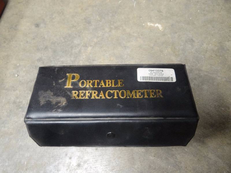 lot 1456 image: RHB Series Hand Held Brix Rrfractometer w Case