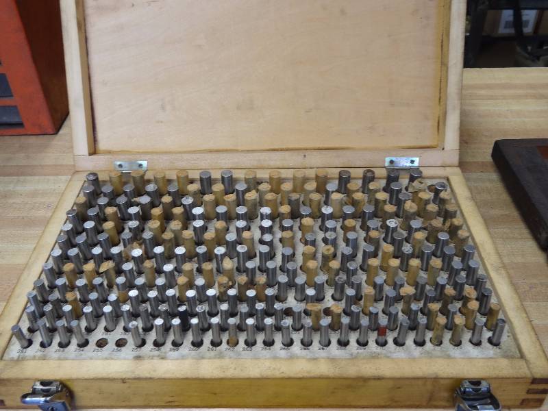lot 1472 image: Machinery Pin Gauges