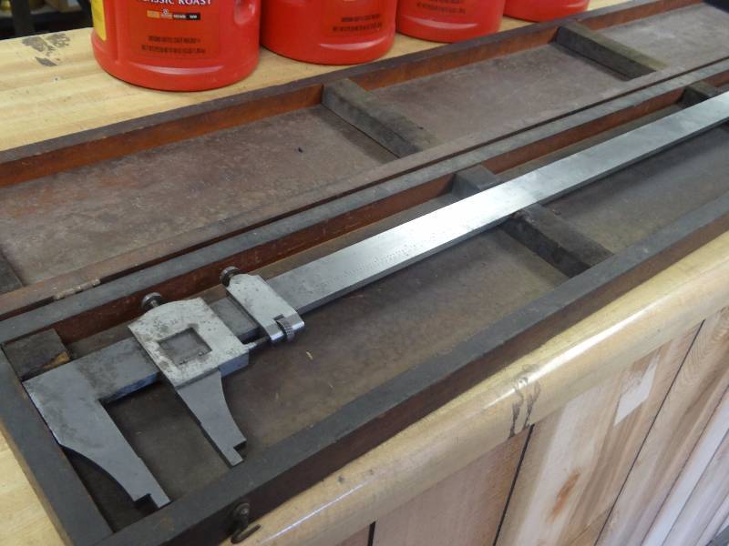 lot 1473 image: Verneir 37 Machinery Measuring Caliper w Storage Case