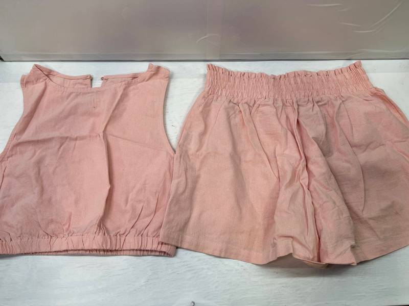 lot 30675 image: Loose Fit Shorts and Sleeveless Top, Pink, Large