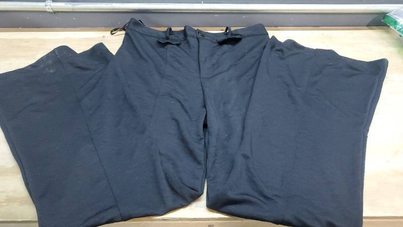 lot 40732 image: Black Nice Bell Bottom Pants, L