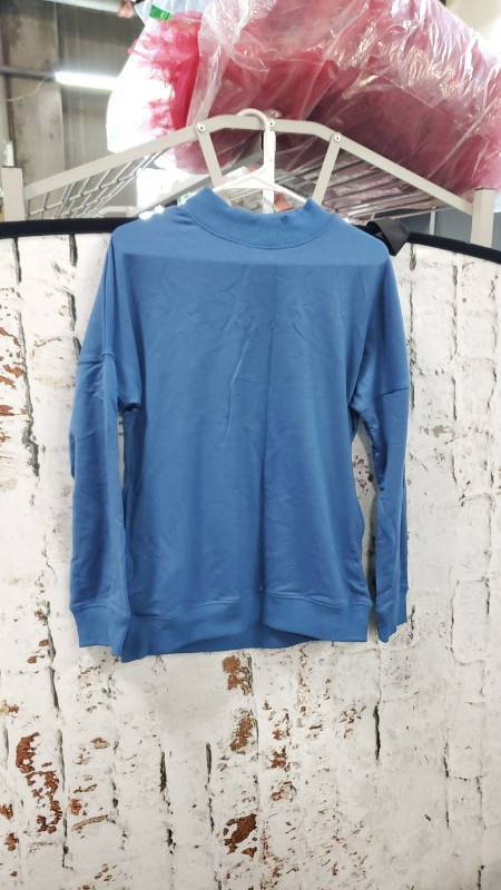 lot 40450 image: Blue Sweatshirt With Pockets, S