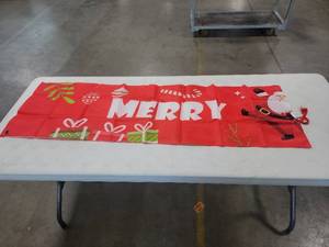 lot 37094 image: Happy WI Merry Christmas, Banner 118 x 19 Inch