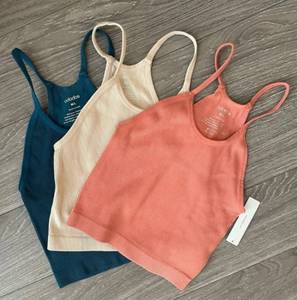 lot 40764 image: ODODOS 3 Pack seamless ribbed cropped tank tops size XSS