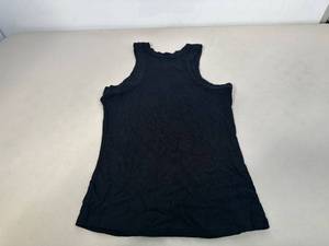 lot 40788 image: Womens active wear Medium