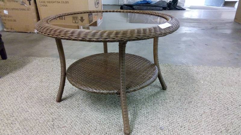 lot 6344 image: Patio Table