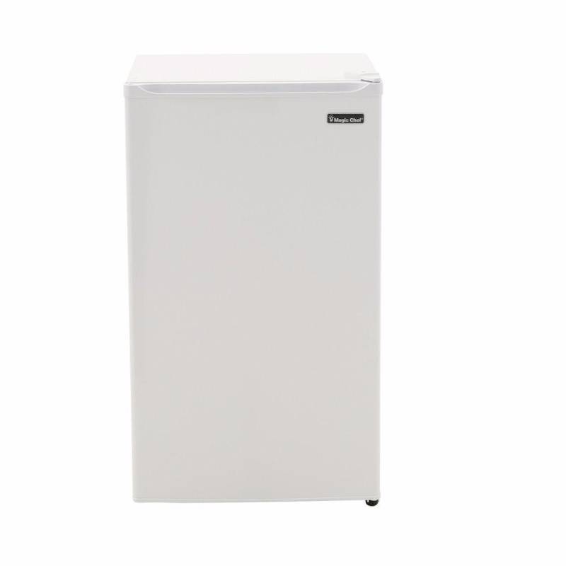 lot 6435 image: Magic Chef 3.5 cu. ft. Mini Refrigerator in White, ENERGY STAR