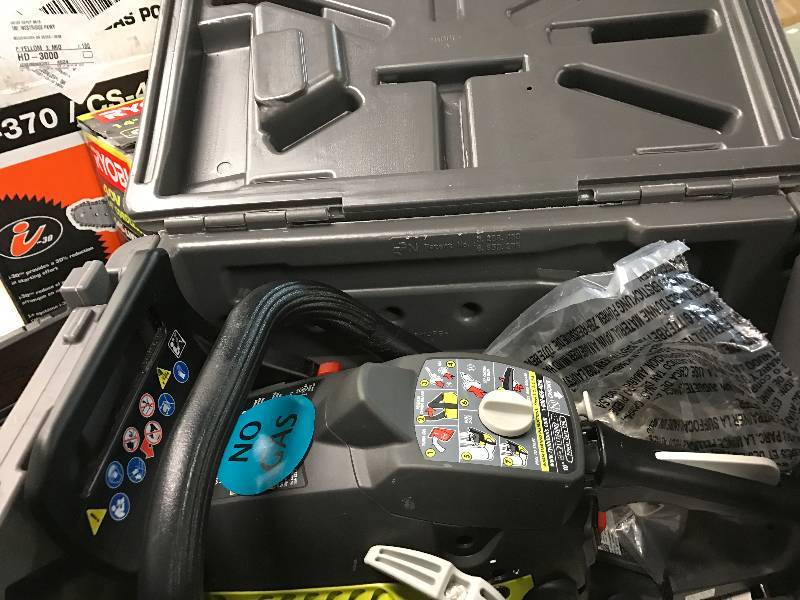 lot 6320 image: Ryobi 14 37cc Gas Powered Chain Saw