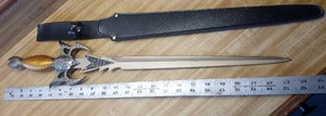 lot 31 image: Middle Dagger