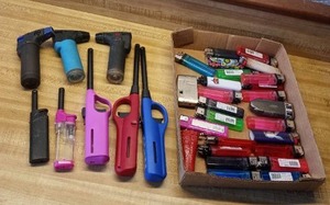 lot 39 image: Lighters