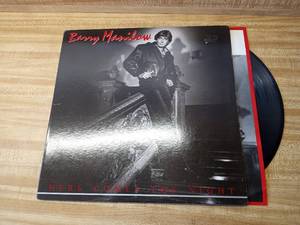 lot 78 image: Barry Manilow Here Comes the Night record