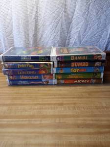 lot 99 image: 10 Disney VHS movies