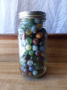 lot 102 image: Jar of Marbles