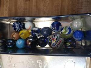 lot 105 image: Tin of Marbles large