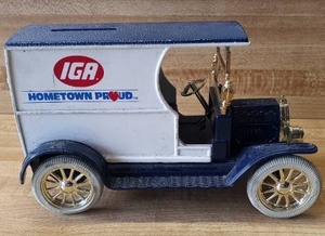lot 126 image: Ertl Bank