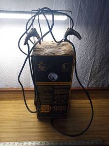 lot 152 image: Napa battery charger booster