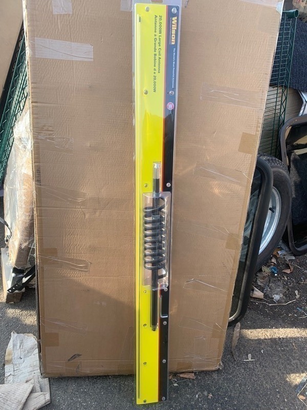 lot 181 image: New Wilson 20,000W Large Coil Antenna