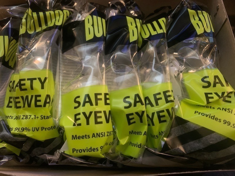 lot 462 image: 6 New Bulldog Safety Eyewear