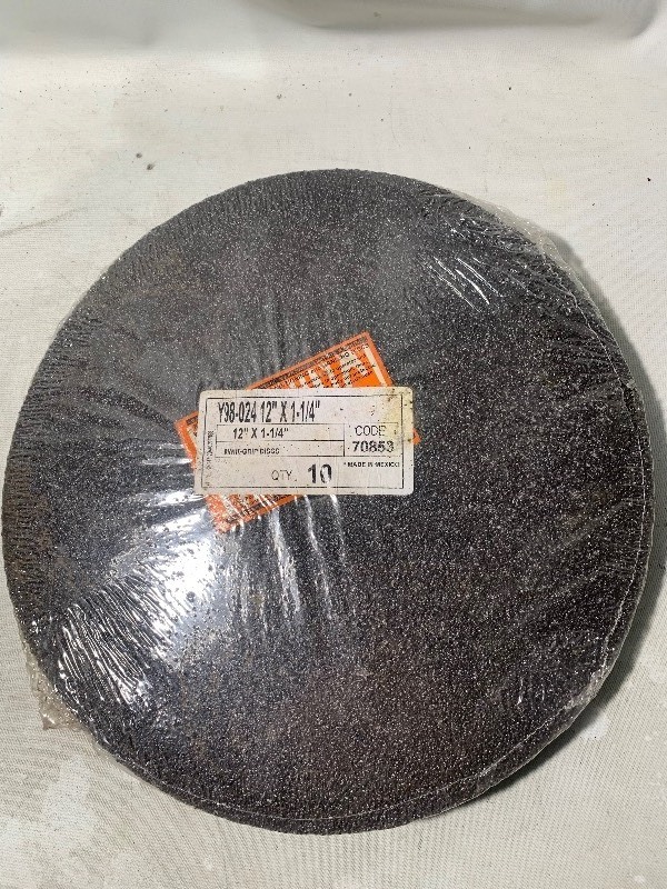 lot 113 image: New Industrial 10pc Bundle of 12x1-14 Rough Kwik Grip Discs
