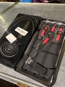 lot 82 image: New Perfect Point 6pc Throwing Knife Set w Strap On Leg Holder