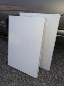 lot 578 image: 2pcs of Heavy Duty Unique PVC Panel 2ftx3ftx3