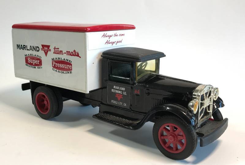 lot 3191 image: 1931 Dodge MARLAND REFINING CO. PONCA CITY, OK - SUPER MOTOR OIL & PRESSURE GASOLINE Bank