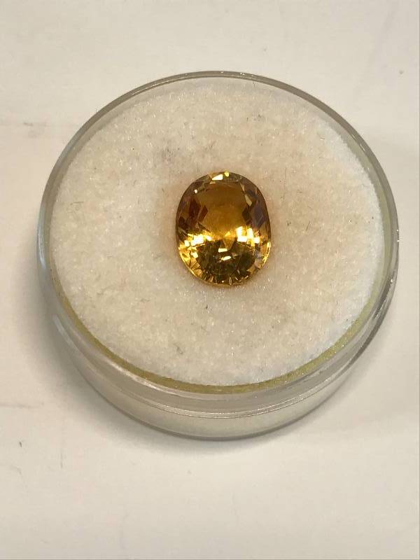 lot 3208 image: Loose Stone Phenakite .61ct Nice size for a necklace (old pawnshop inventory)