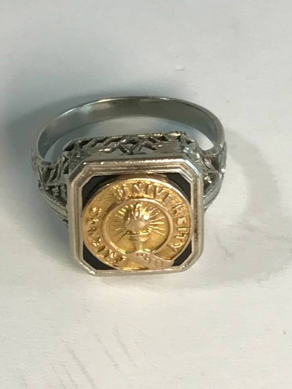 lot 3210 image: Vintage 1930 Friends University Class Ring