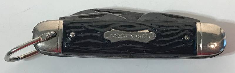 lot 3222 image: Forest Master Camping Pocket Knife 4 Pull Outs