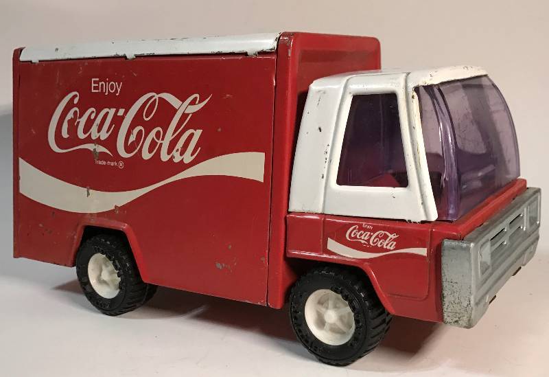 lot 3232 image: Coca-Cola Delivery Truck Die Cast model BUDDYL 9