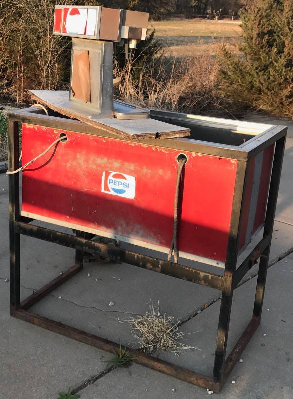 lot 3156 image: Original PEPSI Pop Stand Cart form the KANSAS STATE FAIR - (REPURPOSE THE STAINLESS STEEL ICE TANK)