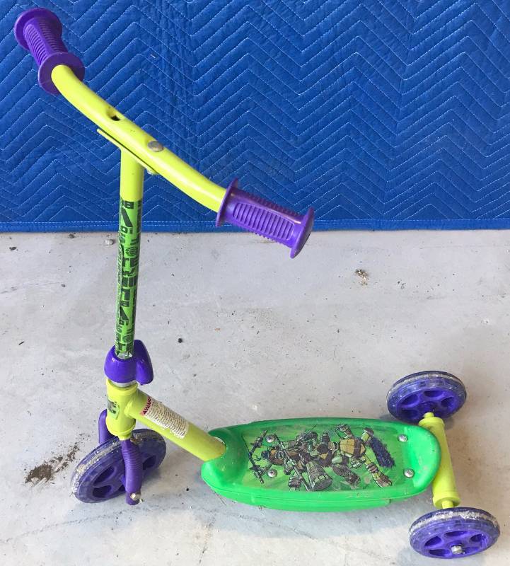 Ninja Turtles Scooter  Butler County Auction - Wichita Pawn Shop