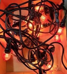 lot 129 image: Heavy Duty Outdoor Lights