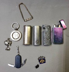 lot 130 image: Lighter Covers, Knife Keychain, Vintage Pins, Noahs Ark Charm