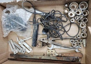 lot 62 image: Hardware & Tools
