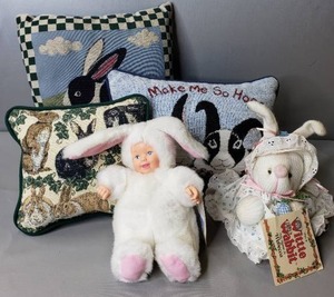 lot 69 image: Easter Throw Pillows, Anne Geddes Bunny Baby, Stuffed Bunny