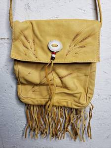 lot 11 image: NEW Genuine Leather Purse, scarves, Crochet Table Runner