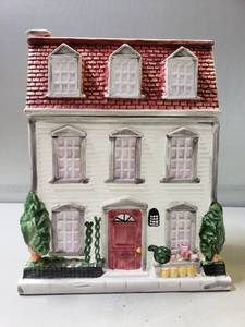 lot 31 image: Sherewood Two Scene Cookie Jar - One Side A House  Other Side A Village Store
