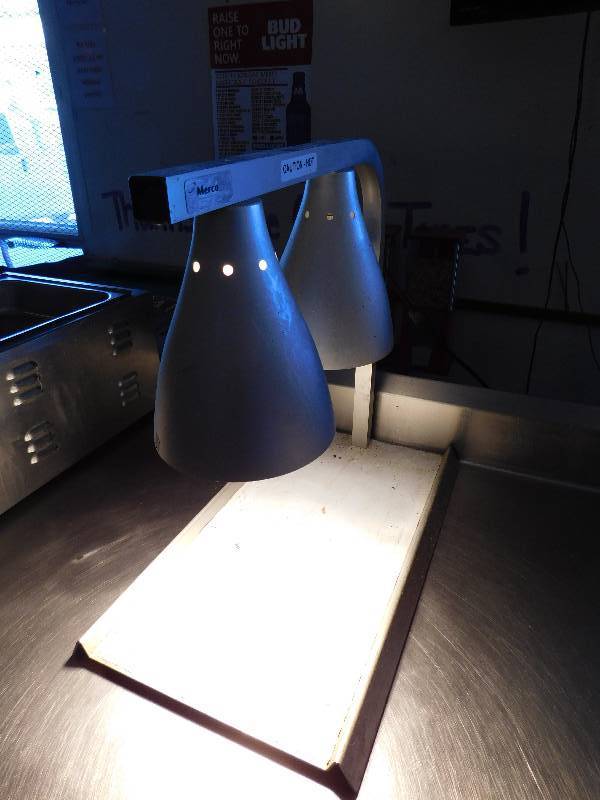 lot 715 image: 2 Bulb Heat Lamp