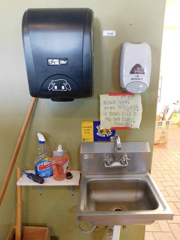 lot 720 image: Washing Station