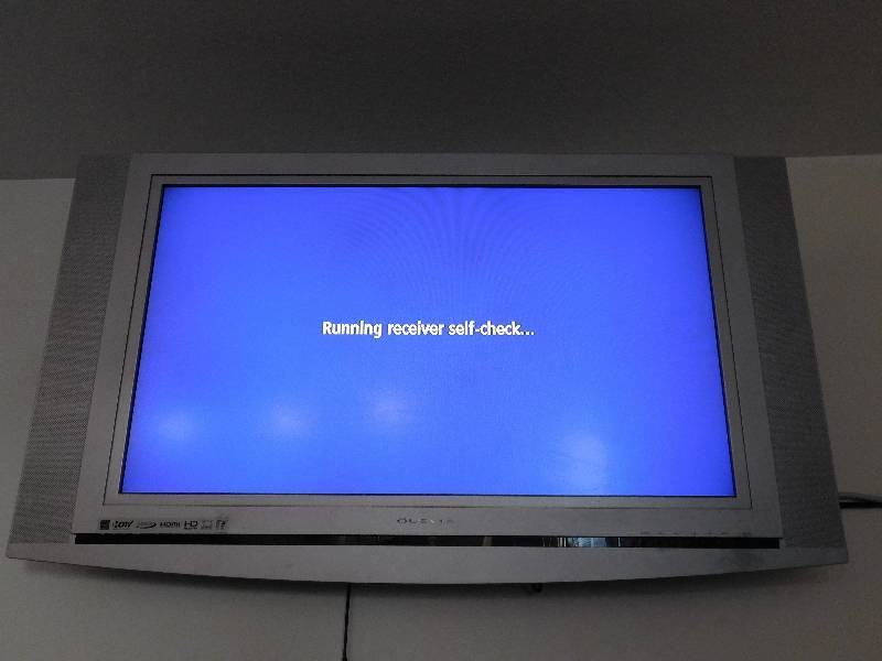 lot 723 image: Olevia 36 Inch TV