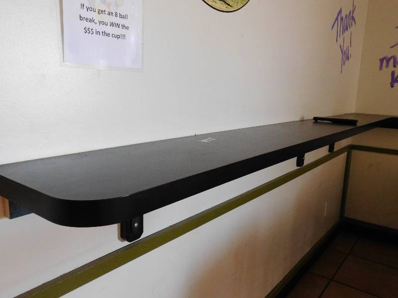 lot 724 image: Wall Mount L Shaped Shelf