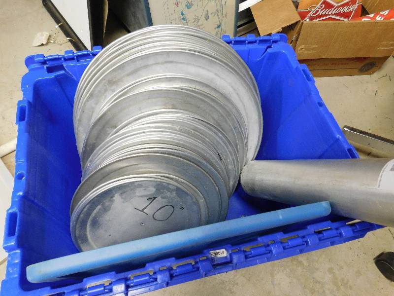lot 763 image: Box of Cake Pans & Misc.
