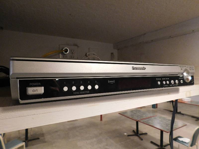 lot 773 image: Panasonic ReceiverDVD Changer