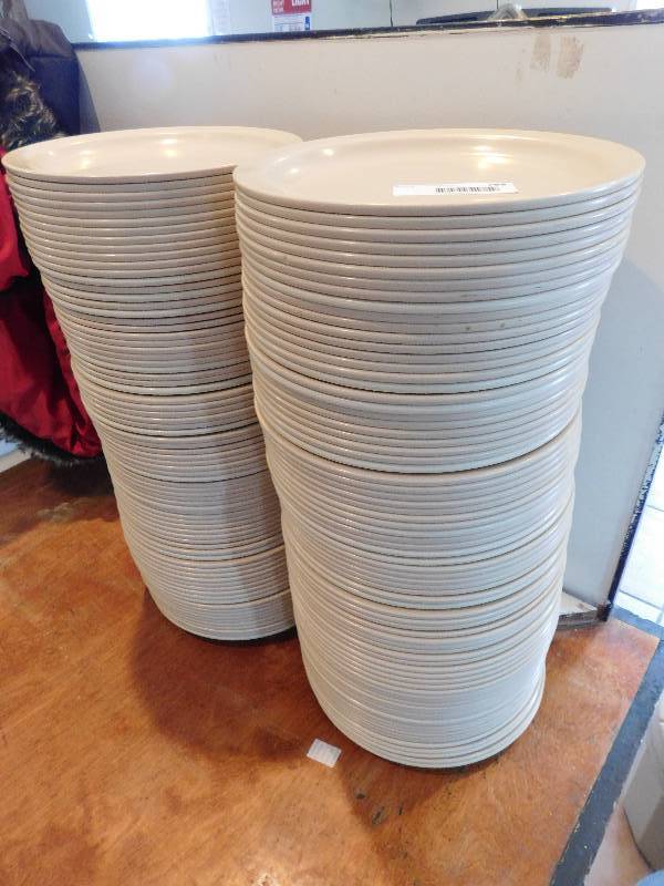 lot 788 image: Lot Of Plate