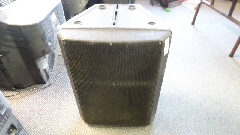 lot 370 image: Ev electro - voice (not tested) ser no. 963820144 300 watts sx 200.