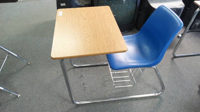 lot 387 image: Child desk wunder seat storage.